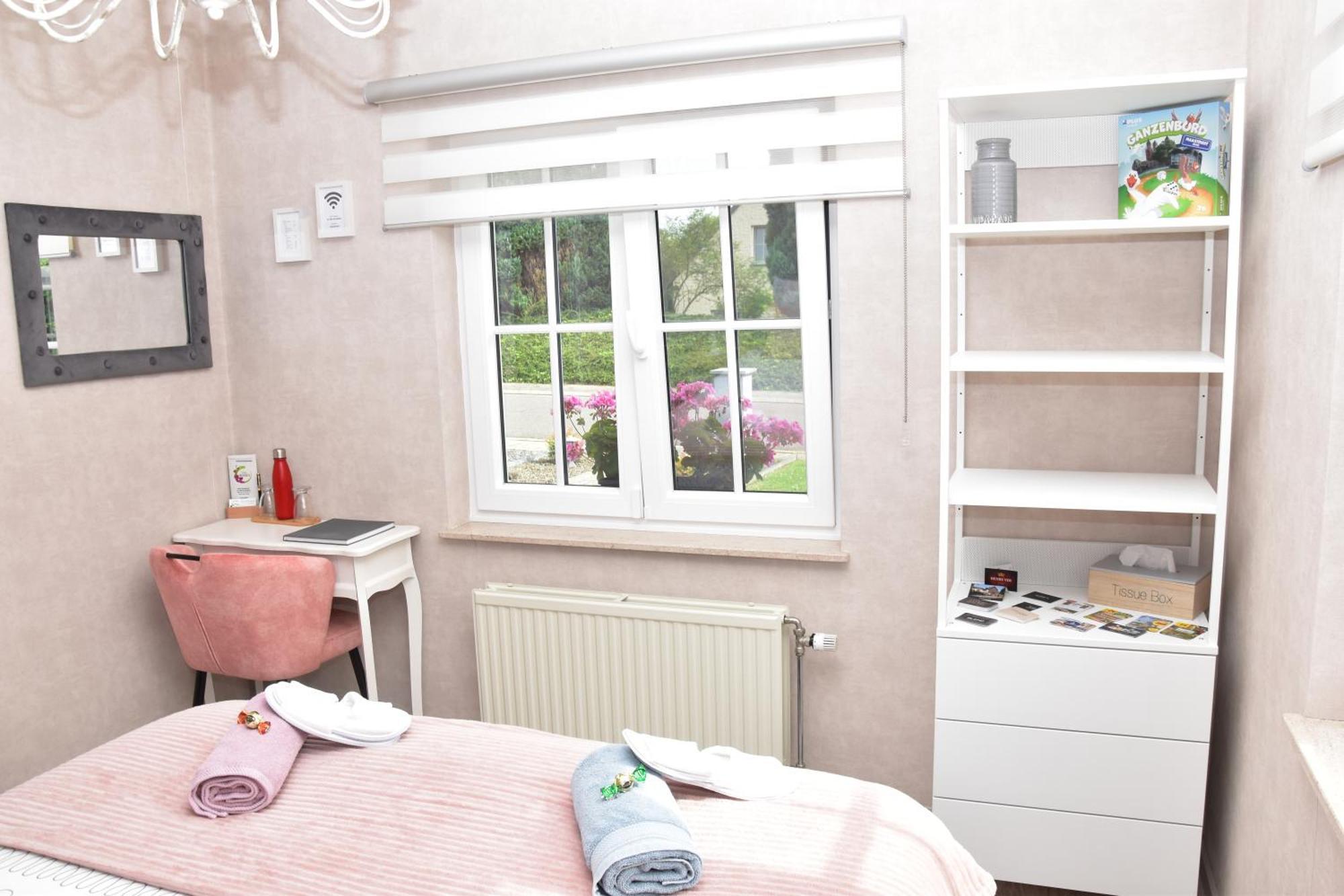 B&B La Villa Orchidees, Breakfast Included Bassenge Exterior foto